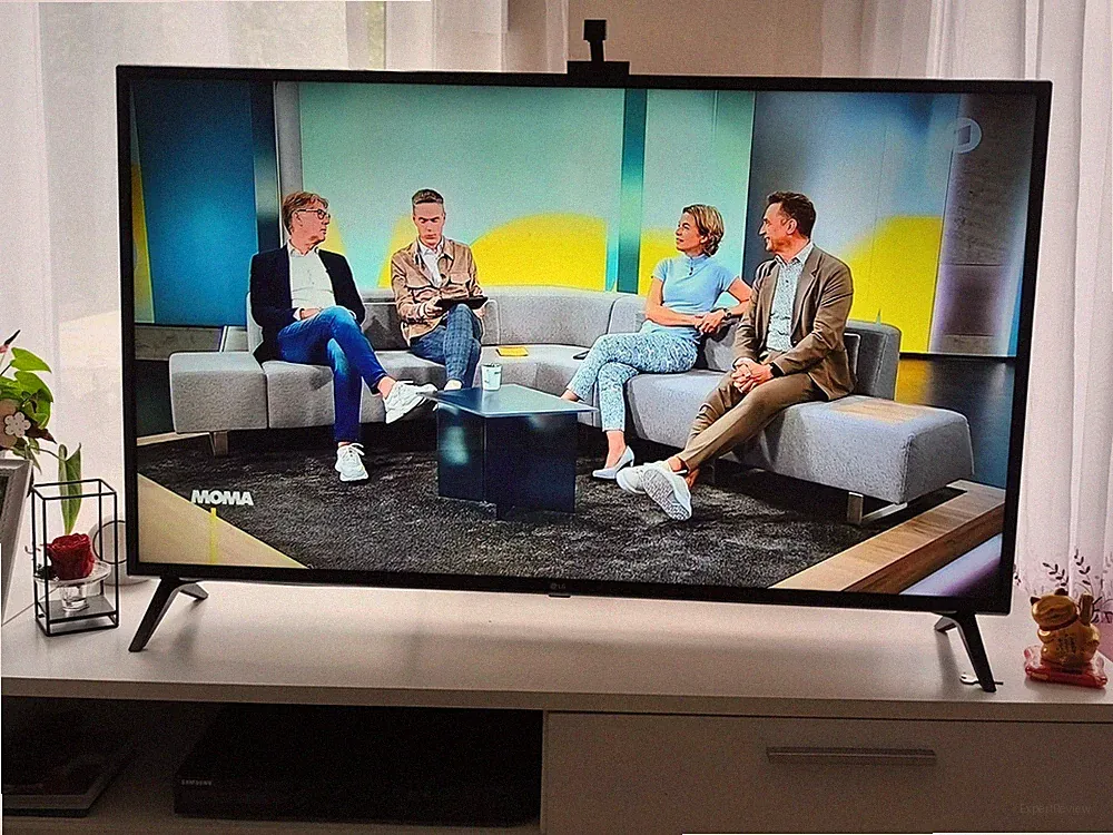 50" TV LG UN71006LB m. akt. webOS, ext. Festpl. für Timeshift u. Govee Ambilight