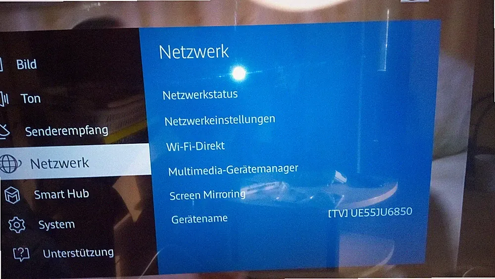 55 Zoll UHD Samsung Smart TV UE55JU6850 mit Triple Tuner