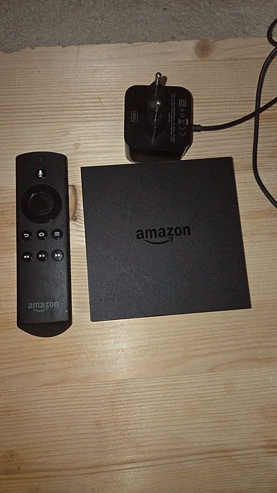 Amazon Fire TV Box (1. Generation) M Digital Media Streamer - Schwarz. Komplett