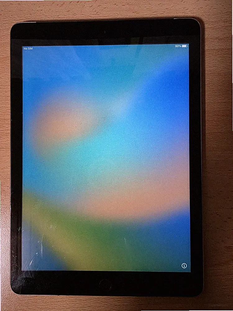 Apple iPad 5. Gen. 32GB, WLAN + Cellular , 24,64 cm, (9,7 Zoll) ,Netzfrei