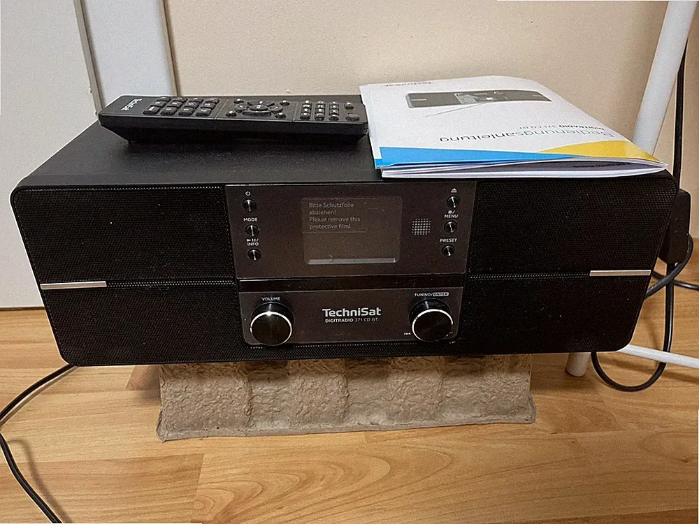 TechniSat Fernseher 75 zoll