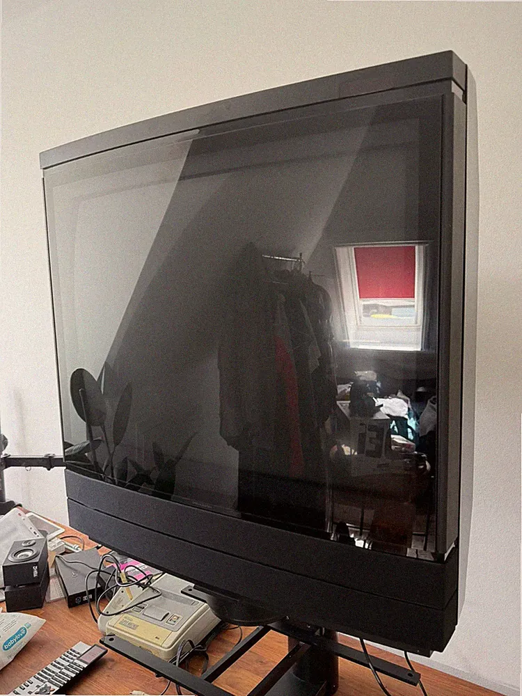 Bang & Olufsen Beovision MX7000 – Retro CRT Fernseher / Gaming TV 28"