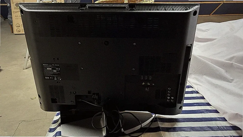 Fernseher Sony Bravia 67 cm Diagonal