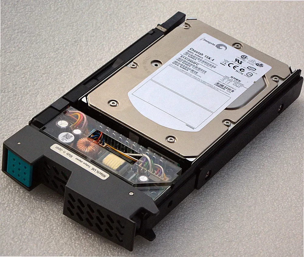 FESTPLATTE HDD 73GB FIBER CHANNEL FC HDS HITACHI DATA STORAGE ST373454FC + CADDY