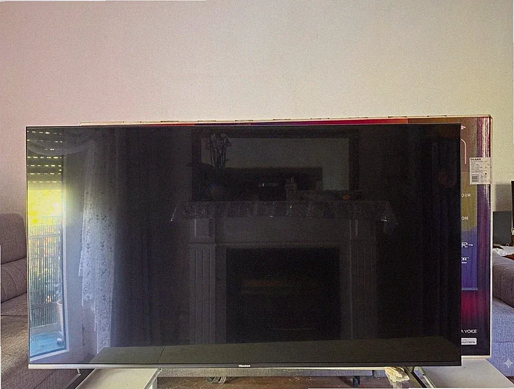 Hisense U6 Mini-LED 4K TV 55ZOLL
