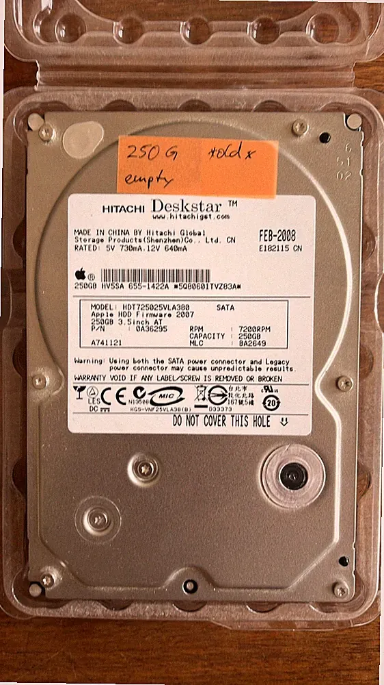 Hitachi Deskstar T7K500 250GB,Intern,7200RPM,8,89 cm (3,5 Zoll)...