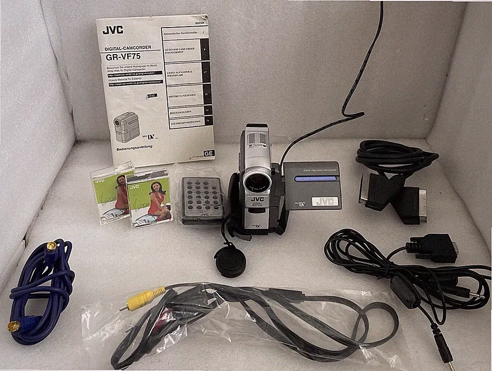 JVC GR-VF 75 Camcorder Teildefekt Safeguard OVP Video Recorder Mini DV