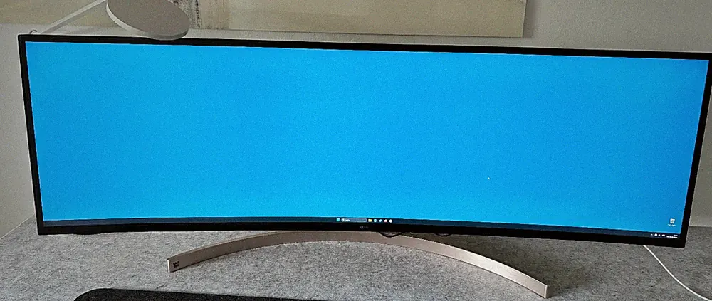 LG 49WL95C-W Ultrawide Curved Monitor