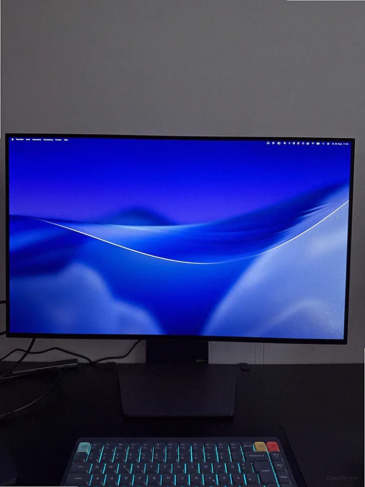 LG UltraGear OLED 32GS95UX-B, Gaming-Monitor 31,5 Zoll 4K Dual Mode, Pixel Sound