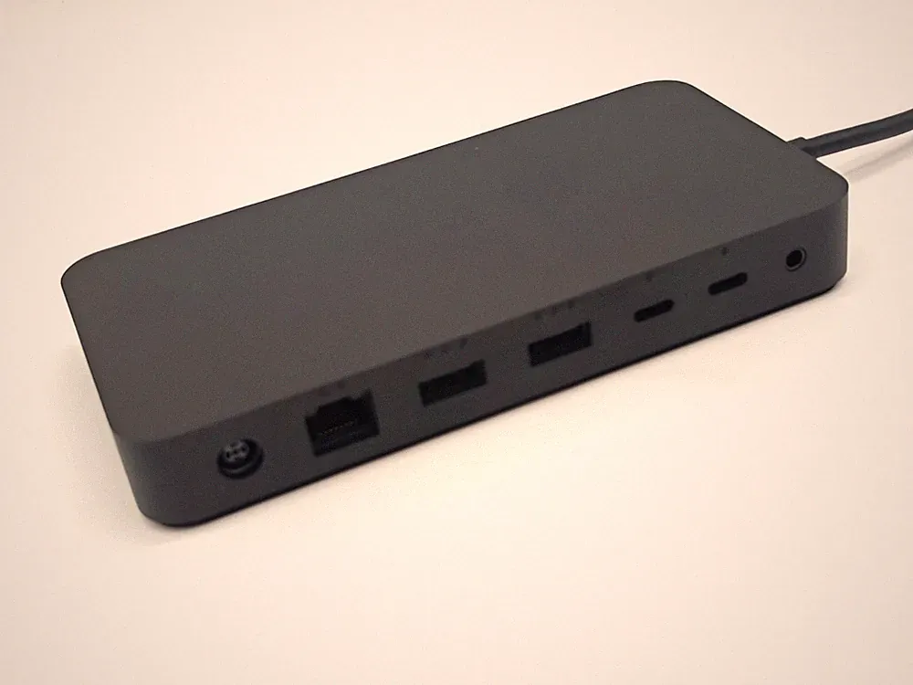 Microsoft Surface Thunderbolt 4 Dock - OHNE NETZTEIL!