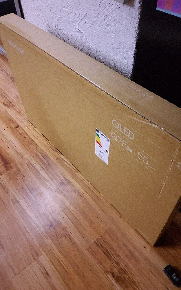 Neuer Verpackter Samsung QLED Q7