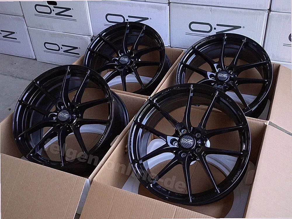 OZ Leggera HLT Gloss Black 4 Felgen 8,5 x 19 Zoll für Audi A3 + S3 + RS3 Typ 8P