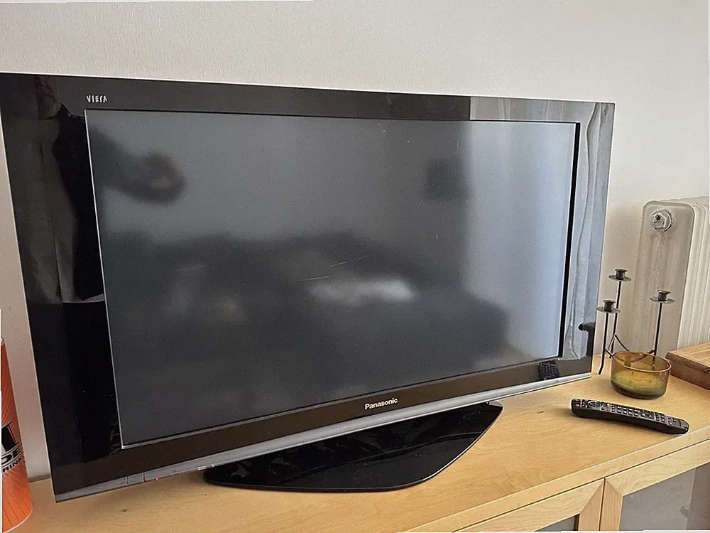 Panasonic Viera TH-42PZ70EA 106,7 cm (42 Zoll) 1080p HD Plasma Fernseher