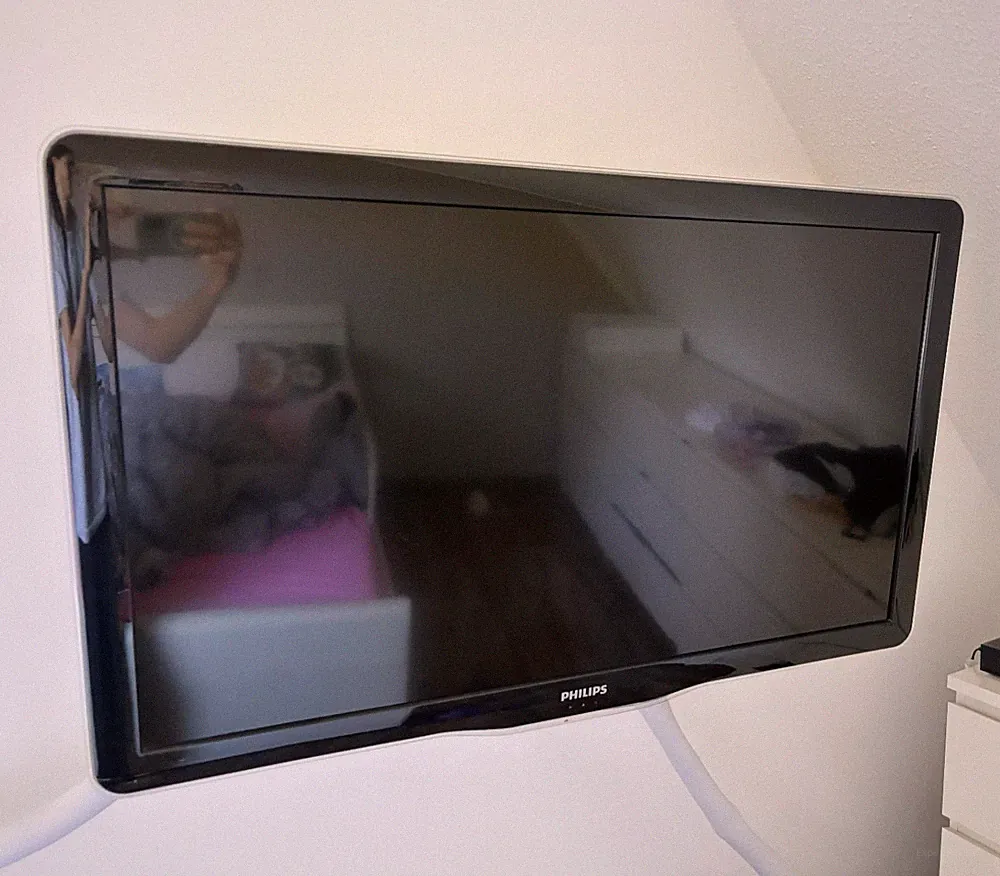 Philips 40" LCD Fernseher Schwarz 1080p (FHD) Flachbild mit Wandhalterung