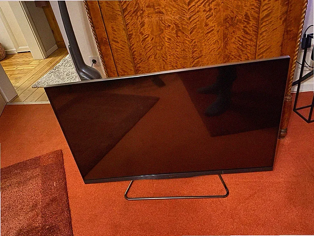 Philips 42PFL6907K/12 – 42 Zoll Smart LED TV mit Ambilight (defekt)