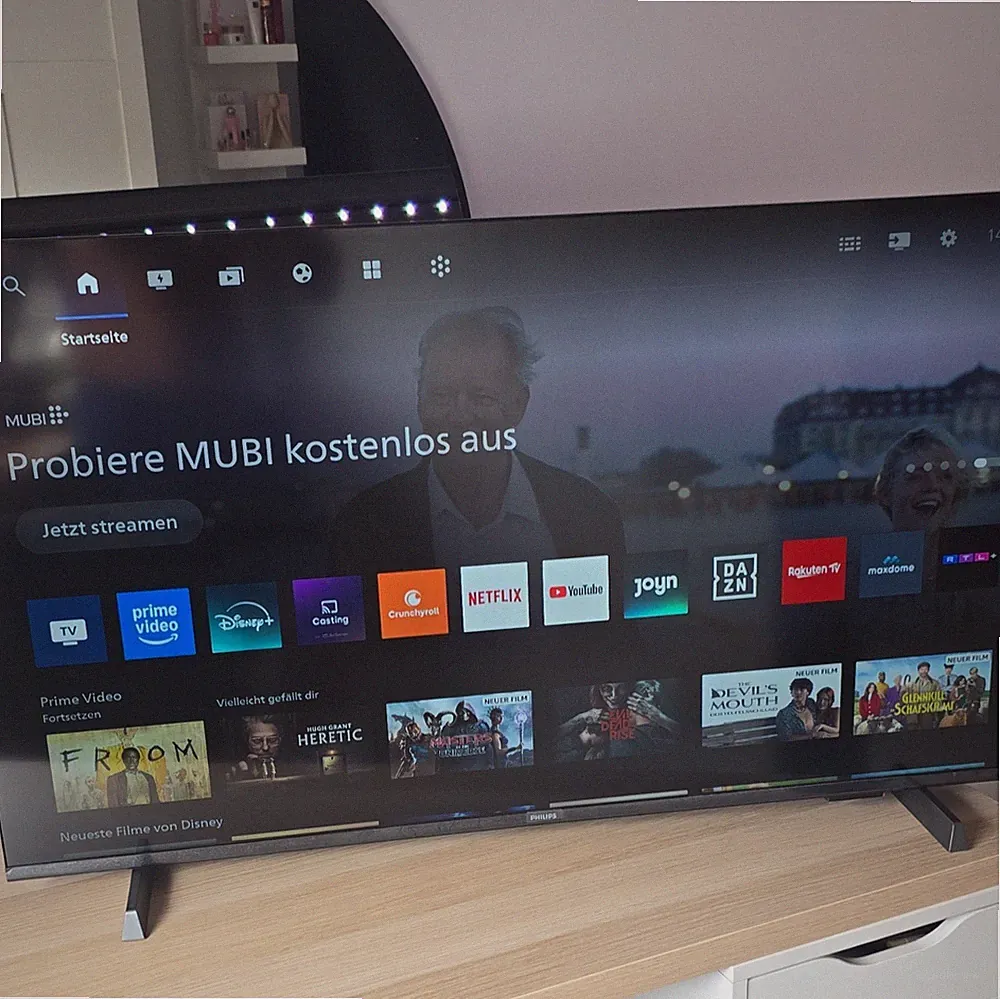 Philips 43PUS8209/12 43 Zoll 4K LCD Ambilight Smart TV HDMI Schwarz
