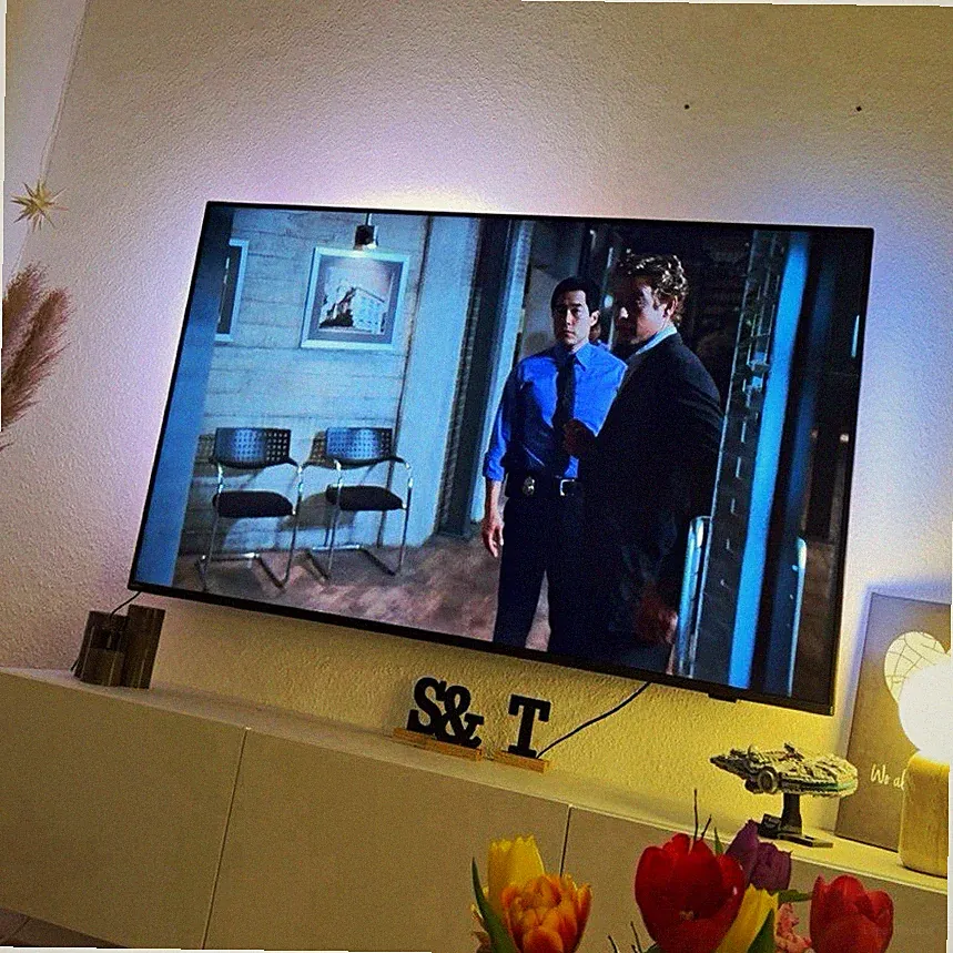 Philips 65PUS8008 65 Zoll LED 4K UHD Smart TV Ambilight