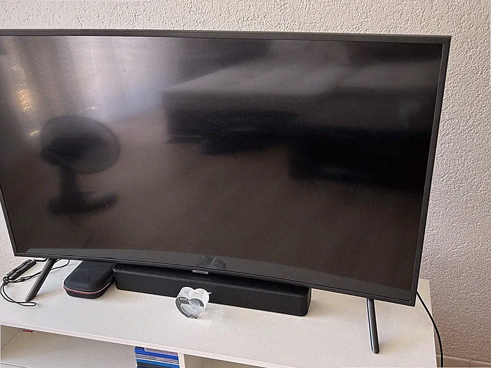 Samsung 4k UHD Smart-TV Modell UE49RU7379U, 49 Zoll (123 cm)