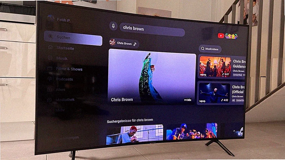 Samsung 65 Zoll LED 4K UHD Smart TV Schwarz inkl. Fernbedienung ( Defekt )