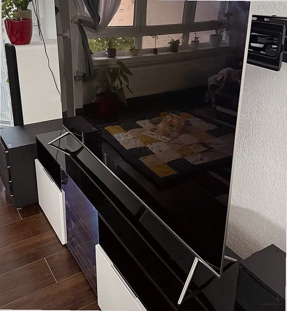 Samsung 65 Zoll SUHD Smart TV UE65JS8500 – funktioniert – mit Displayfehler