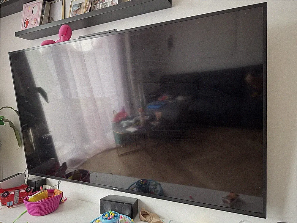 Samsung 70 Zoll 4K UHD Smart TV – UE70KU6079U/XZG – 178 cm