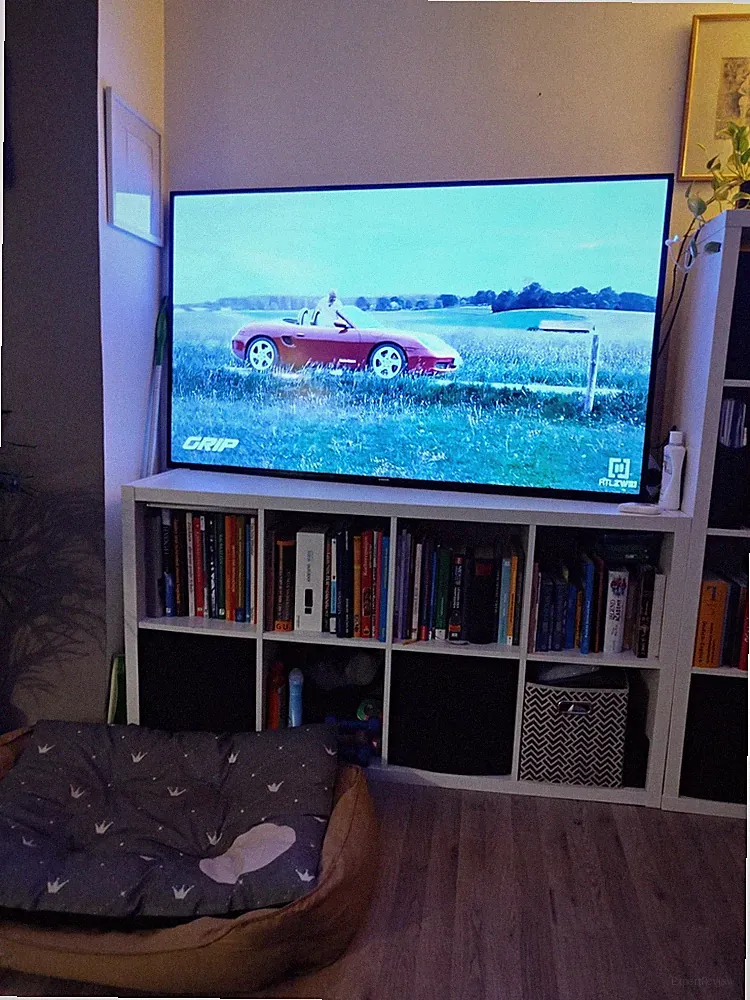 Samsung AU8000 65 Zoll LED Flachbildfernseher 1080p (FHD) Schwarz