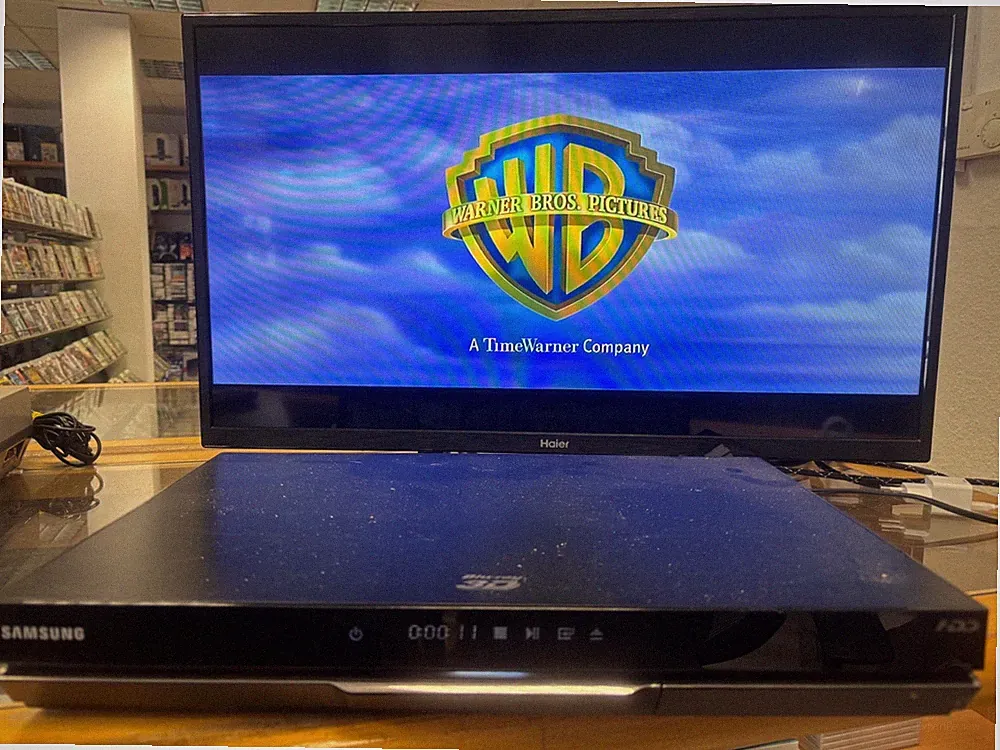 *** Samsung BD-D8200 3D BluRay-Player *** 250GB HDD Recorder Tuner WLAN ***