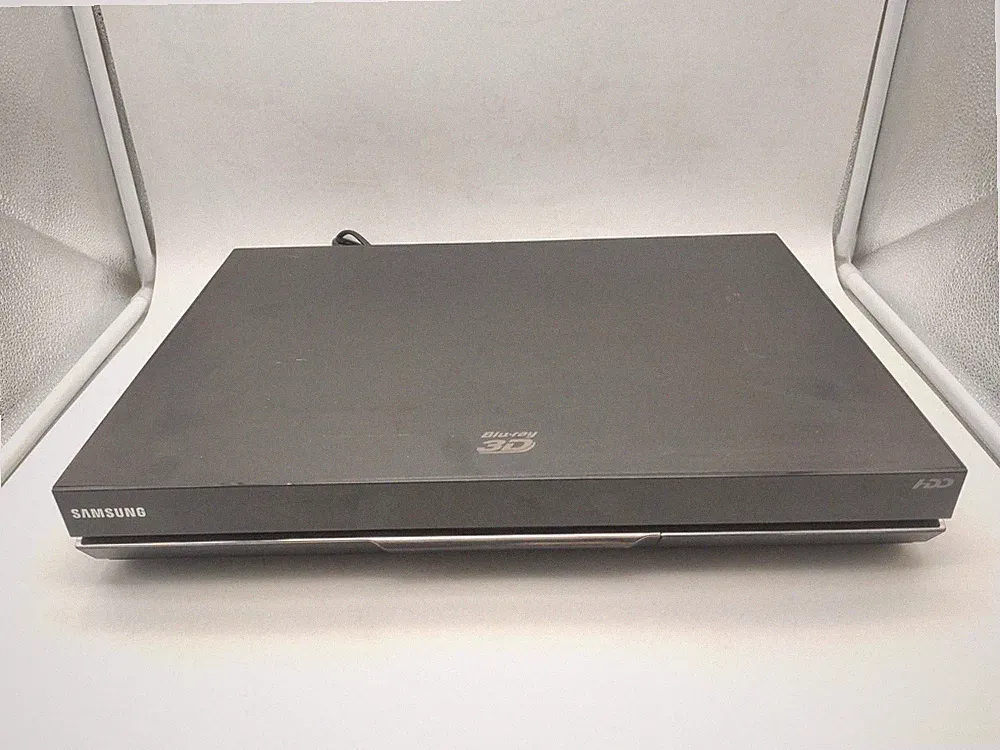 *** Samsung BD-D8200 3D BluRay-Player *** 250GB HDD Recorder Tuner WLAN ***