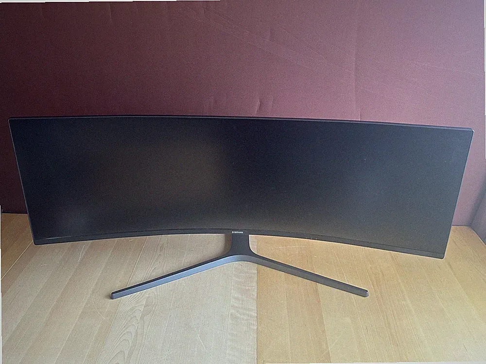 Samsung C49HG90DMR Curved 49“ QLED Odyssey 32:9 Gaming Ultra Wide 3840p