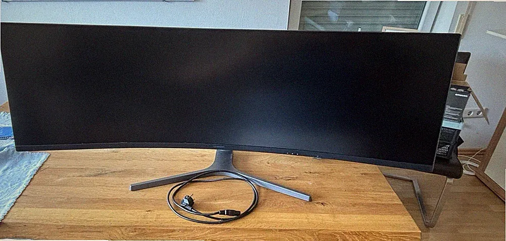 Samsung CRG9 49” Curved Gaming Monitor | Dual QHD | 120 Hz | LC49RG94SSUXZG