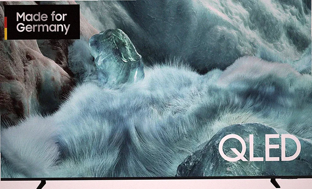 Samsung GQ85Q7FAAUXZG QLED 85 Zoll Smart TV Neu OVP