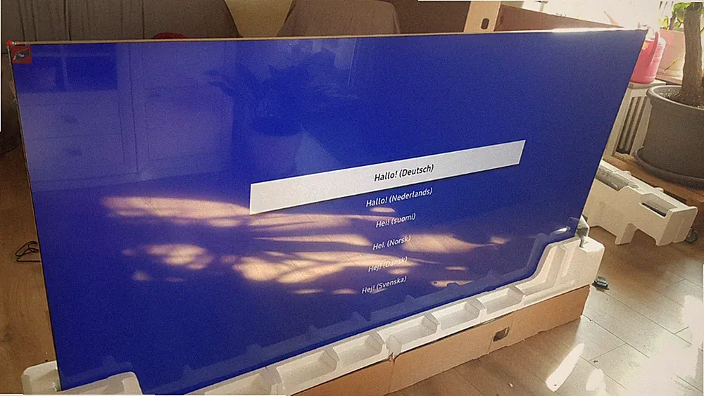 Samsung GQ85QN900AT 214 cm (85") Neo QLED-TV 8 K neu. B Ware