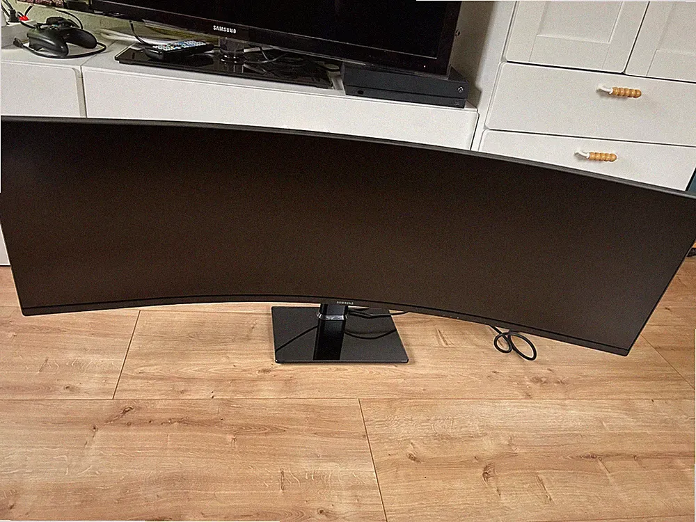 Samsung LC49J890DKUXEN 49″ QLED Curved Business Monitor Schwarz 49 Zoll