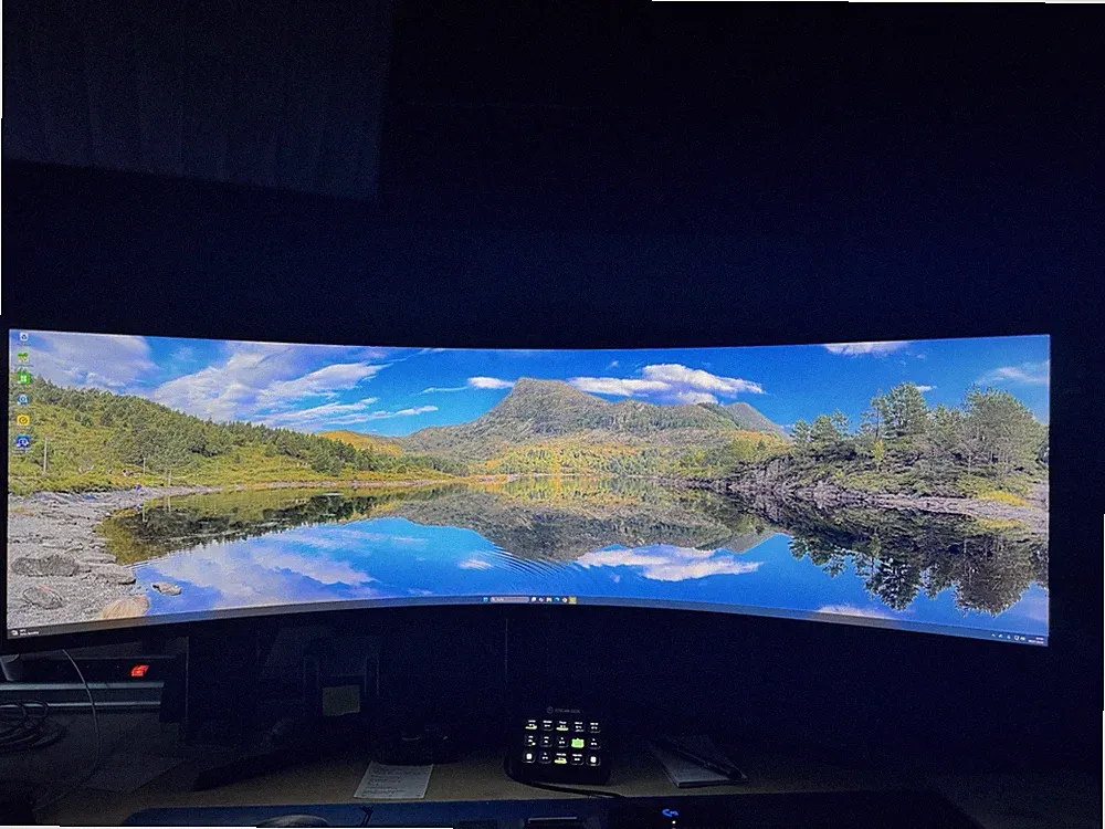 Samsung Odyssey Neo G9 49“ S49AG952NU 5120x1440 Pixel, Freesync, G-Sync Gaming