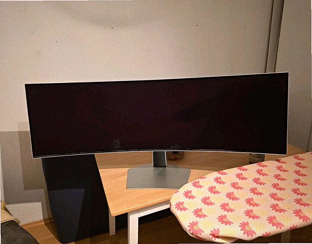 Samsung Odyssey OLED G9 Curved Ultrawide 49" OLED 3440x1440 240Hz