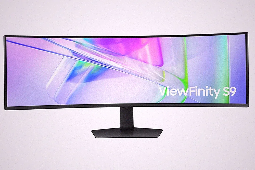 Samsung QLED Business Monitor S95UC - 119 cm (49") - 5120 x 1440 QLED
