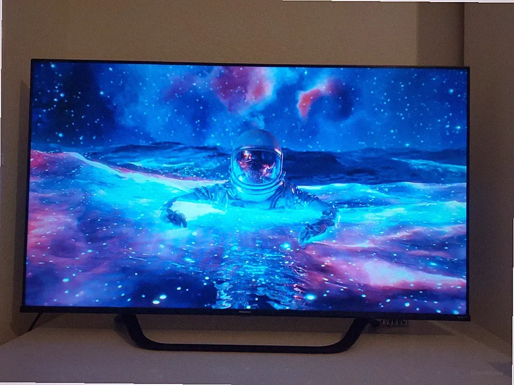 Sehr Guter Hisense Fernseher Zum Verkaufen Wie Neu. Ohne Katon Zum Abholen
