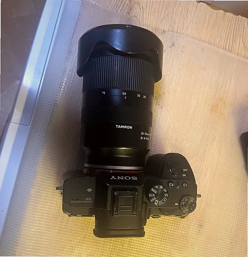 Sony Alpha 7 III (α7 III) schwarz 24,2MP 4K 3" mit Tamron 28-75mm