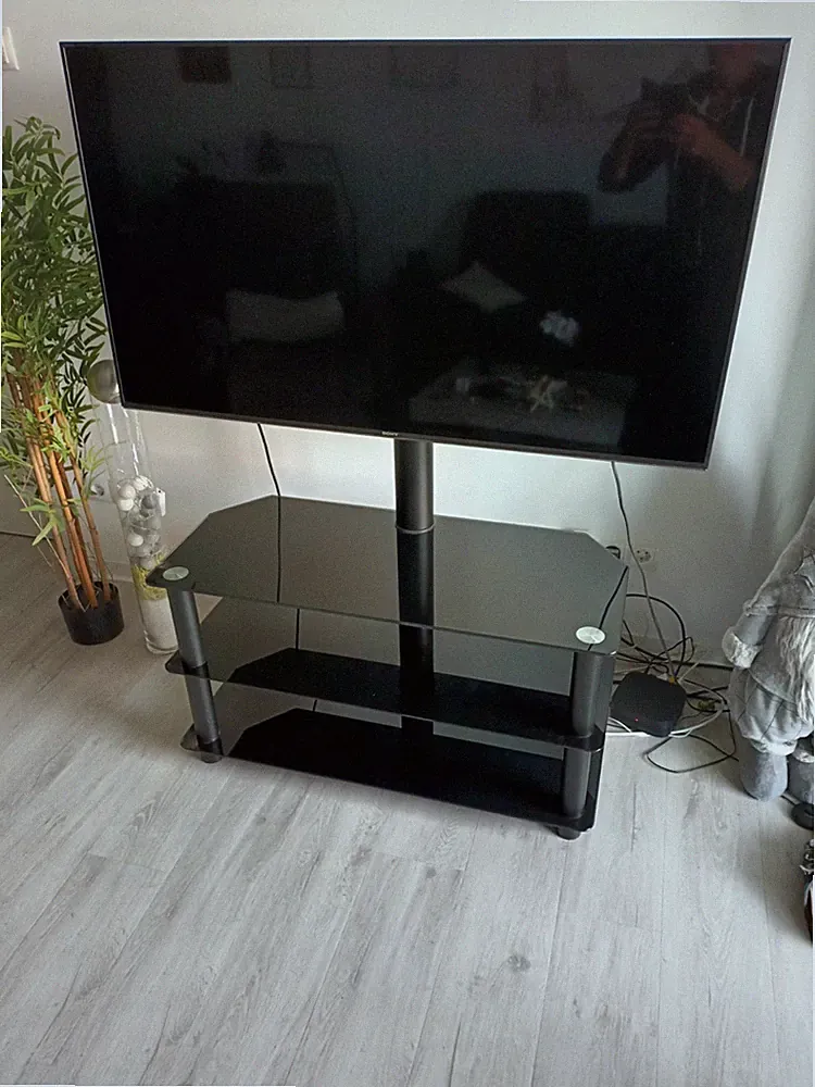 Sony Auf Rack 142 Cm Diagonale Fernseher LED HD Ready Schwarz mit Wandhalterung