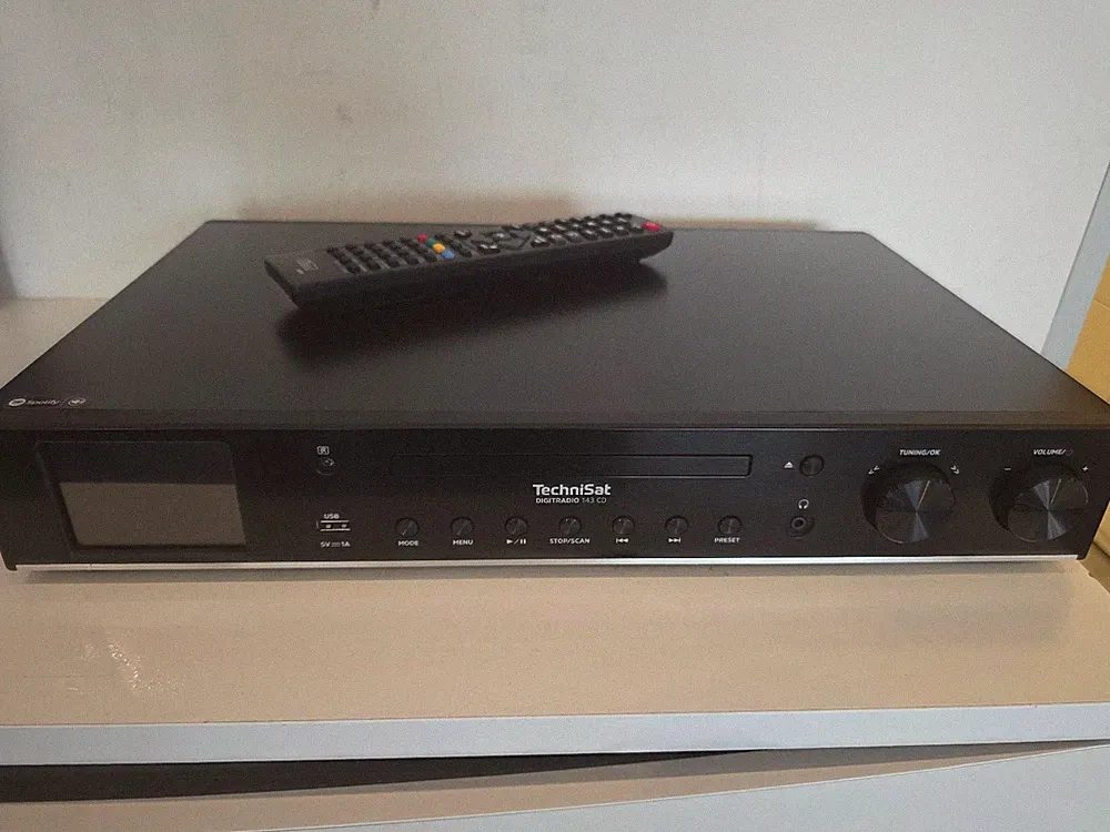 Technisat Digitradio 143 CD | CD Radio | DAB+ | top Zustand
