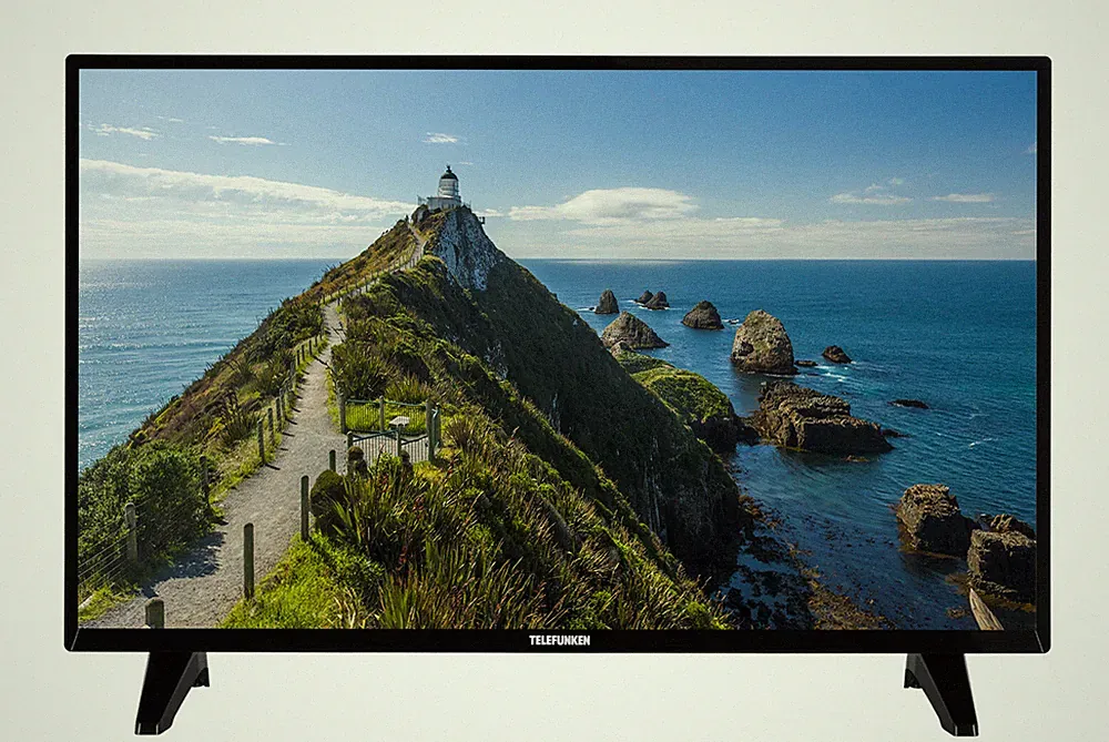 Telefunken 32 Zoll Fernseher HD-ready LED TV mit Triple-Tuner XH32G101N 2. Wahl