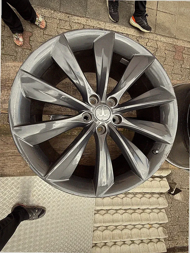 tesla model s felgen 21 zoll
