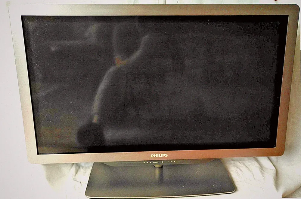 TV - Philips 32 PFL 7406K/02 - 32 Zoll - Ambilight LED Backlight