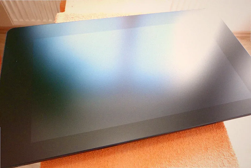 Wacom Cintiq Pro 24 Zoll UHD 4K STIFT Eingabe Grafik Monitor DTK 2420